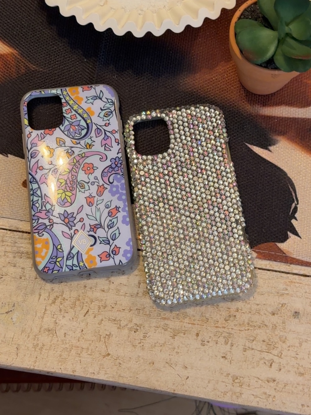 2-set iPhone 11 case including an iridescent rhinestone & Vera Bradley - Picture 3 of 4